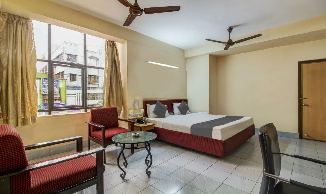 Hotel Saaket Residency ヴィシャーカパトナム エクステリア 写真
